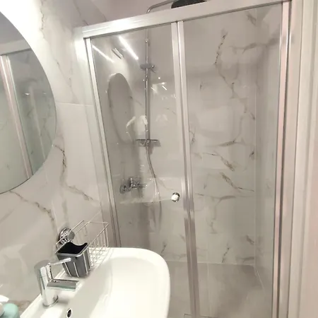 דירה Valaoritou Luxury Jacuzzi By Dimcol 2