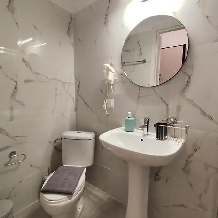 Valaoritou Luxury Jacuzzi By Dimcol 2 דירה *